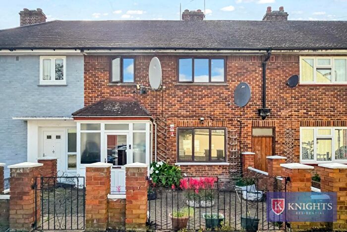 3 Bedroom Terraced House For Sale In Canterbury Road, London, E10