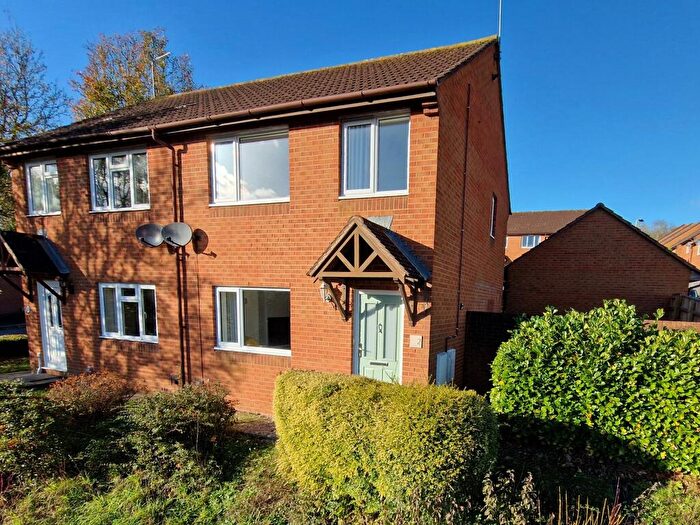 3 Bedroom Semi Detached House To Rent In Daisy Link, Exeter, EX4