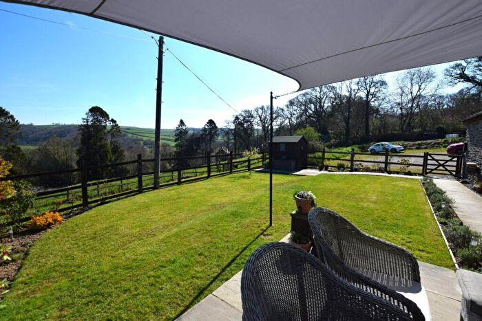 2 Bedroom Barn Conversion For Sale In Bridge Farm, Burrington, EX37