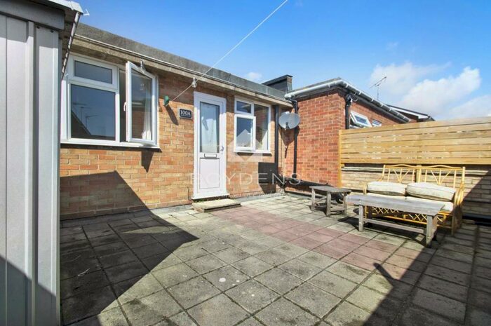 2 Bedroom Flat To Rent In Connaught Avenue, Frinton On Sea, CO13