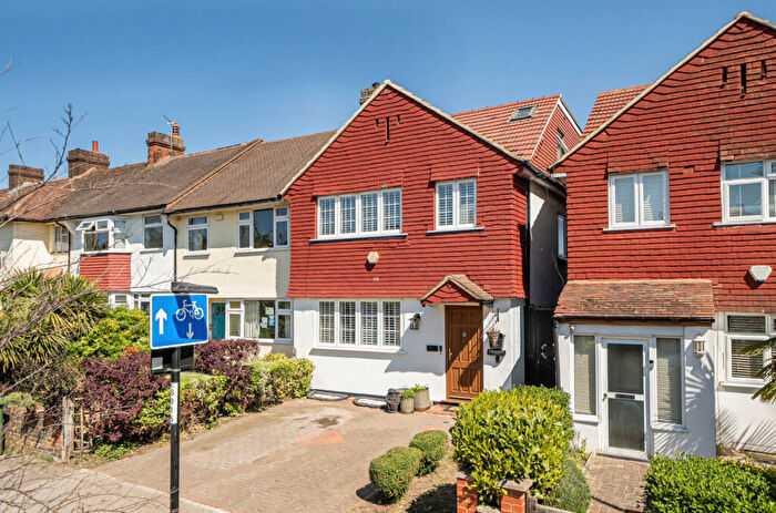 6 Bedroom End Of Terrace House For Sale In Brockley Rise, London, SE23