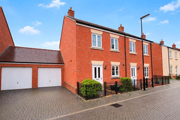 2 Bedroom Semi Detached House For Sale In Jerome Street, Wellesley, Aldershot, Hampshire, GU11