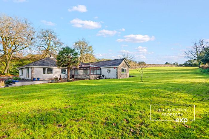 4 Bedroom Bungalow For Sale In Fardel, Ivybridge, Devon, PL21