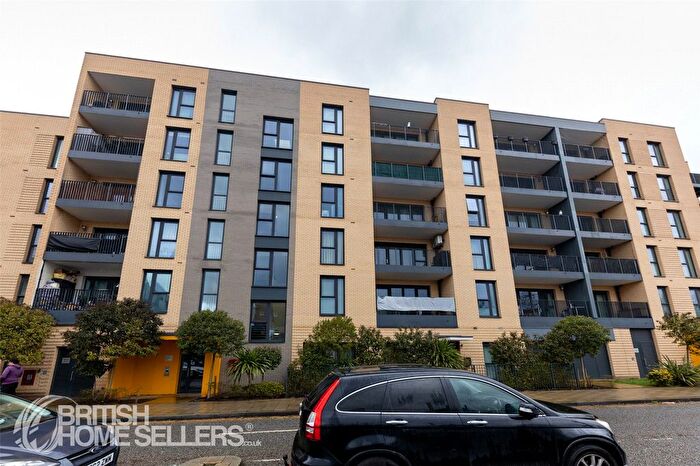 1 Bedroom Flat For Sale In Westmoreland Road, London, NW9