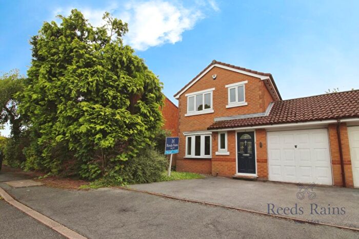 3 Bedroom Link Detached House To Rent In Jasmine Road, Walton-le-Dale, Preston, Lancashire, PR5