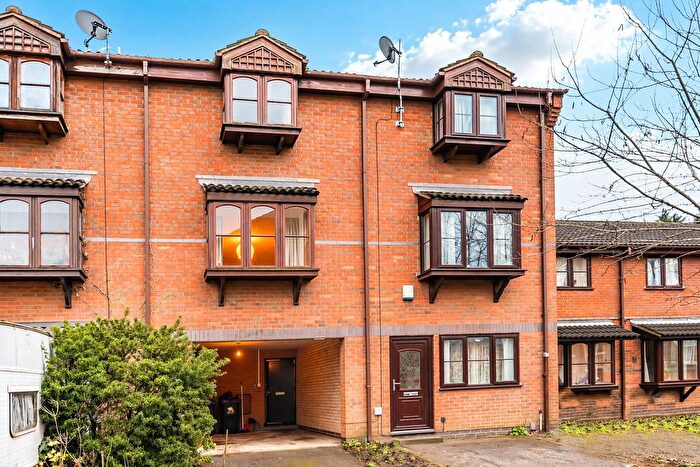 3 Bedroom Terraced House For Sale In Avon Gardens, West Bridgford, Nottingham, NG2