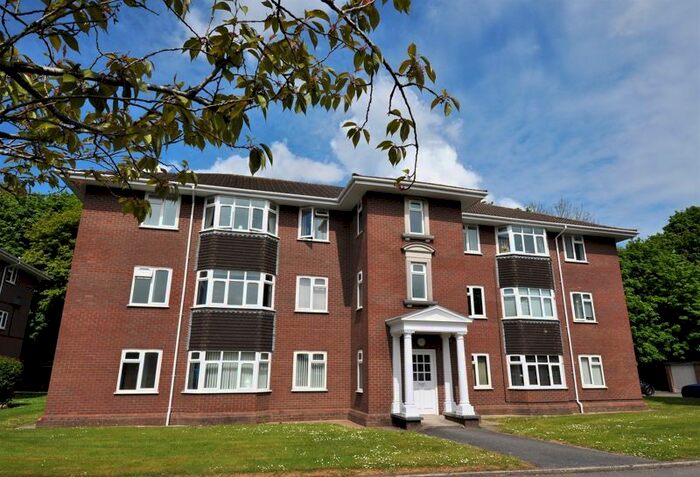 1 Bedroom Flat To Rent In Jubilee Court, Ravenscroft, Holmes Chapel, Crewe, CW4