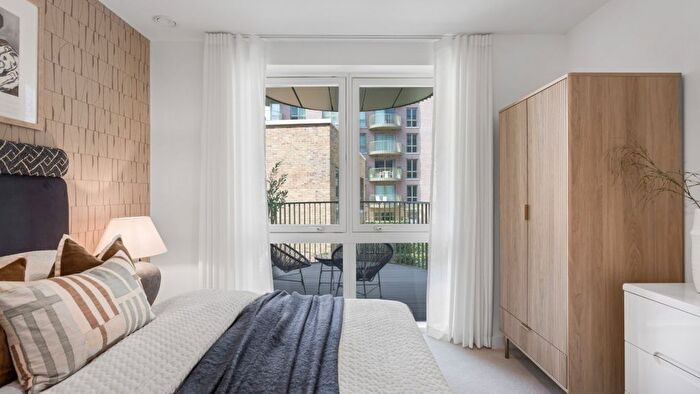 1 Bedroom Flat For Sale In Pegler Square, Kidbrooke Village, Greenwich, London, SE3