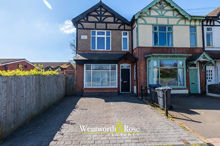 3 Bedroom End Of Terrace House For Sale In Bells Lane, Kings Norton, Birmingham, B14