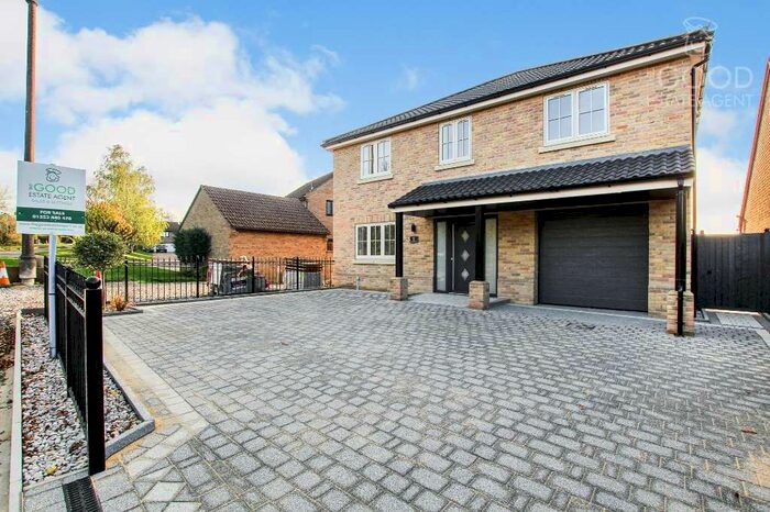 5 Bedroom Detached House For Sale In The America, Sutton, CB6