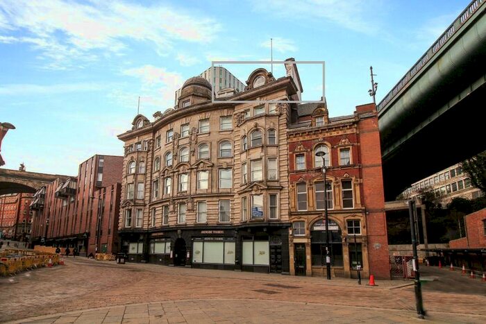 2 Bedroom Flat To Rent In Akenside Hill, Newcastle Upon Tyne, NE1