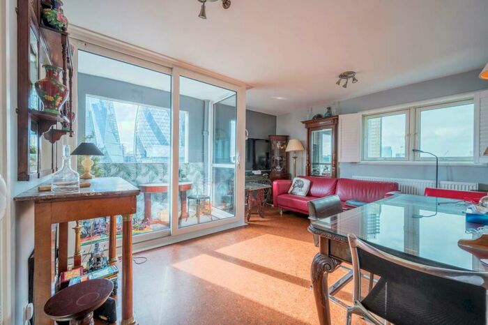 2 Bedroom Flat To Rent In Petticoat Square, City, London, E1