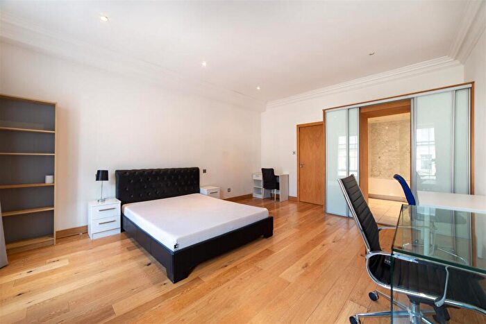 2 Bedroom Apartment To Rent In £pppw - Murton House - Grainger Street, NE1
