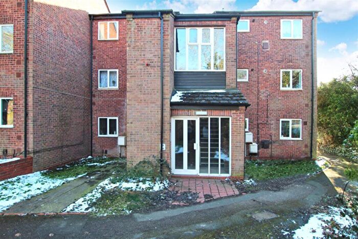 1 Bedroom Apartment For Sale In Northleach Close, Church Hill North, Redditch, B98