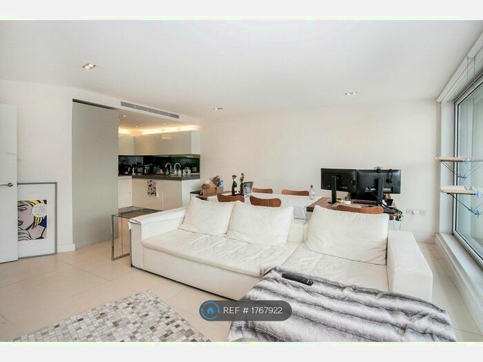 2 Bedroom Flat To Rent In Bezier Apartments, London, EC1Y