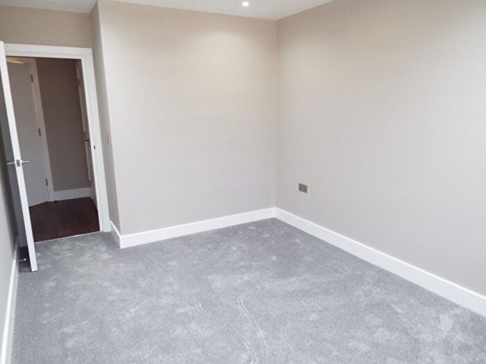 1 Bedroom Flat To Rent In Mulberry Business, Fishponds Road, Wokingham, RG41