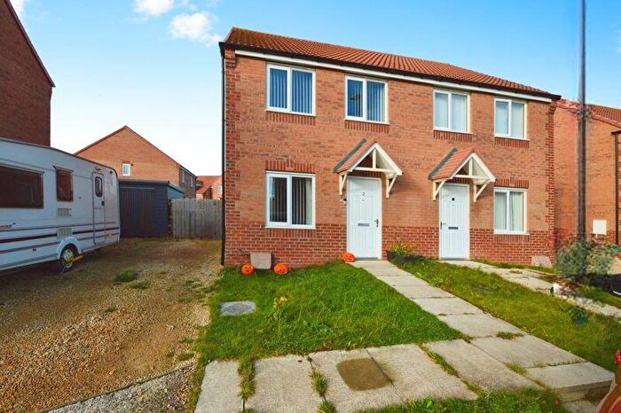 3 Bedroom Semi-Detached House For Sale In Lamp Court, Blyth, NE24