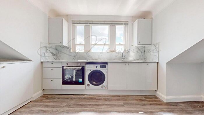 Studio To Rent In Merton Hall Road, Wimbledon, SW19