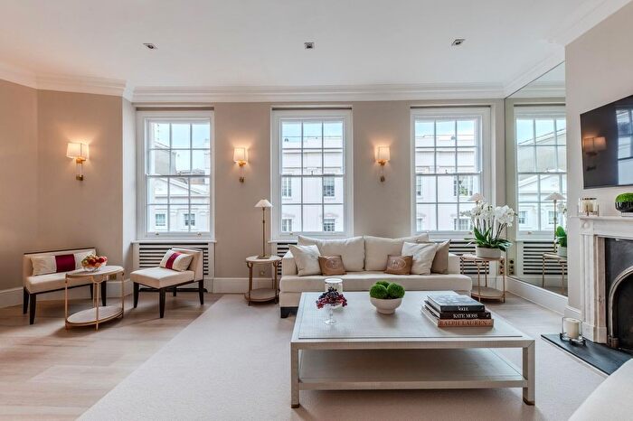 1 Bedroom Flat For Sale In West Halkin Street, London, SW1X