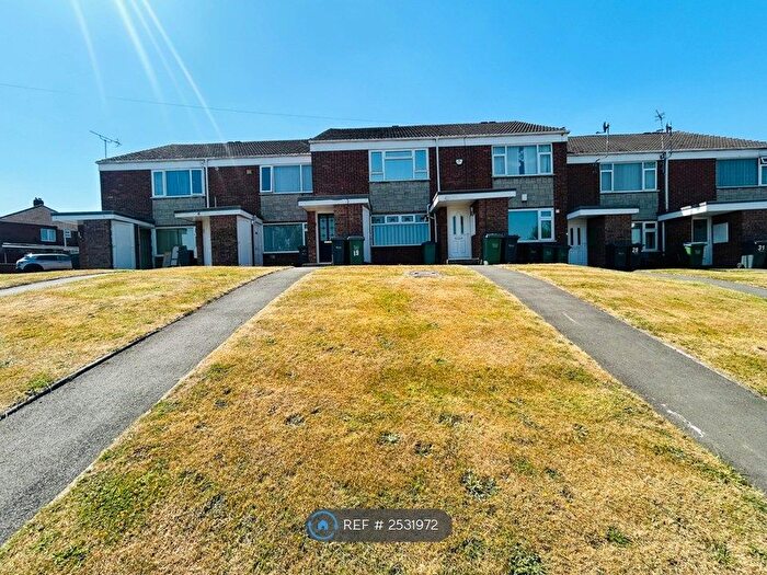 1 Bedroom Maisonette To Rent In Red Lion Close, Tividale, Oldbury, B69