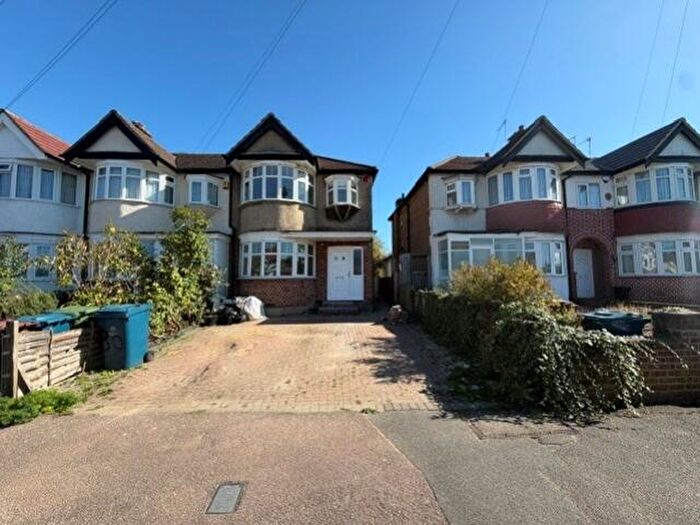 4 Bedroom End Of Terrace House To Rent In Waverley Road, Harrow, Middlesex, HA2
