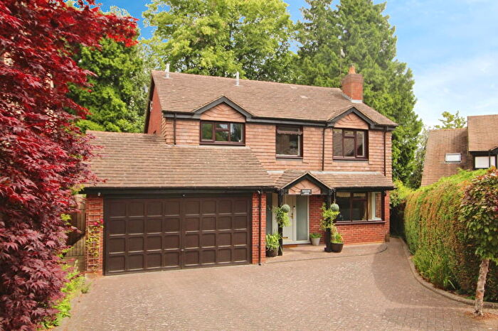4 Bedroom Detached House For Sale In Oak Grove, Kidderminster, DY10