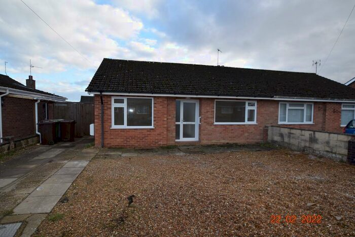 2 Bedroom Bungalow To Rent In Olive Crescent, Horsford, NR10