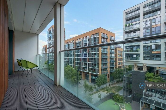 2 Bedroom Flat To Rent In Roseberry Place, London, E8