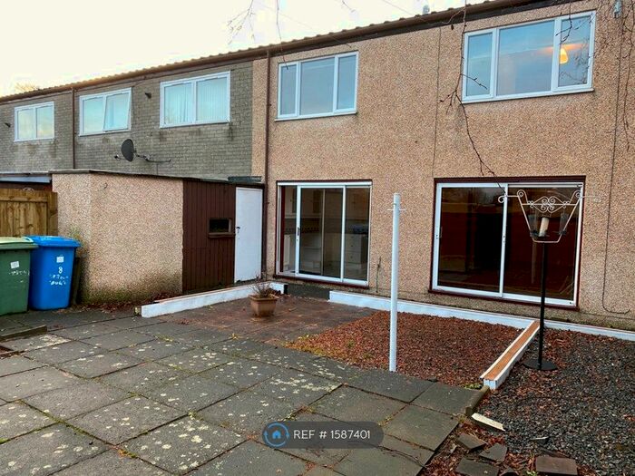 3 Bedroom Semi-Detached House To Rent In Ettrick Court, Grangemouth, FK3