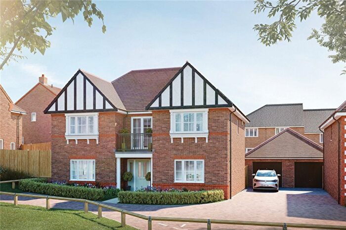 5 Bedroom Detached House For Sale In Princess Gardens, Bishops Green, Berkshire, RG20