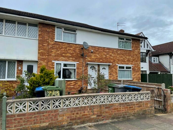 2 Bedroom Terraced House To Rent In Homefield Road, Wembley, HA0