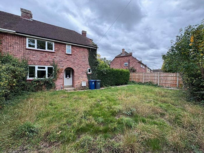 3 Bedroom Semi Detached House For Sale In Green Leys, St. Ives, PE27