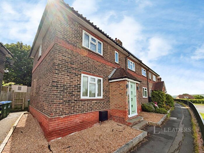 3 Bedroom Semi-Detached House To Rent In Malling Hill, Lewes, East Sussex, BN7