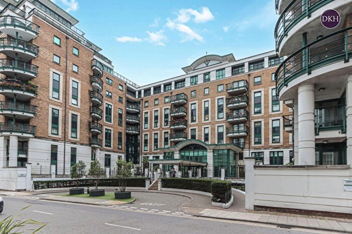 2 Bedroom Flat For Sale In Warren House, Beckford Close, Kensington, W14