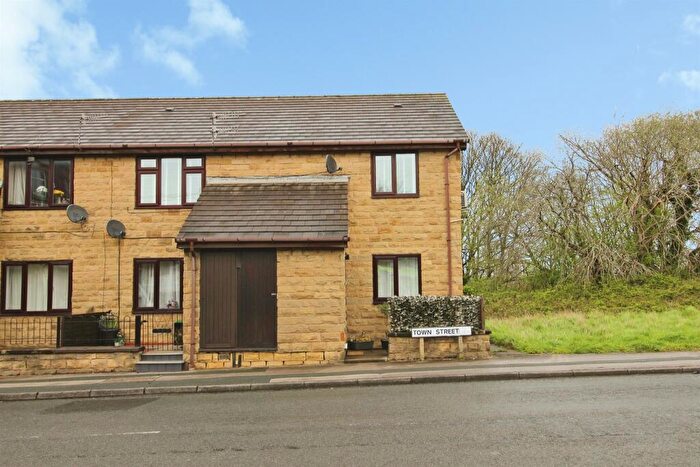 2 Bedroom Flat For Sale In Town Street, Rodley, Leeds, LS13