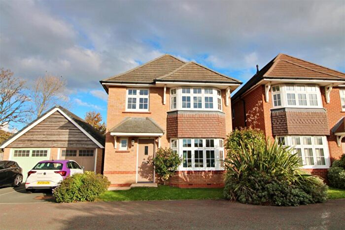 4 Bedroom Detached House To Rent In Clinker Close, Poulton-Le-Fylde, FY6
