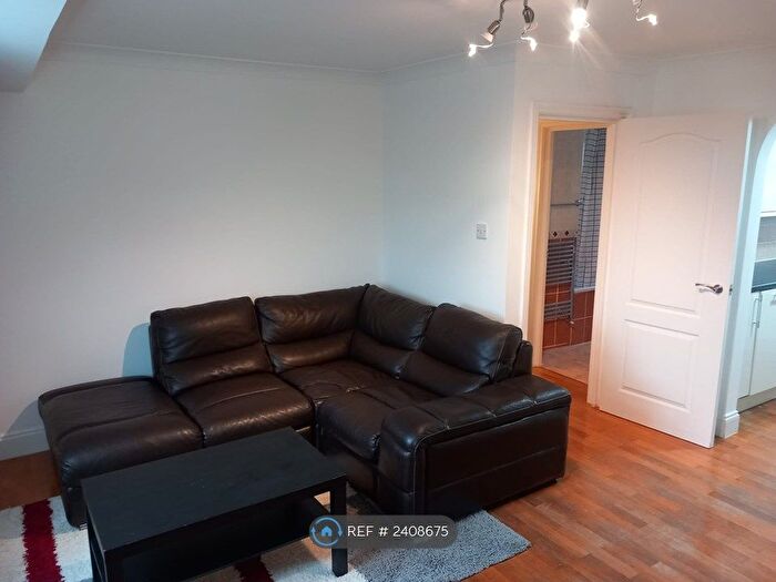2 Bedroom Flat To Rent In Windsor Street, Luton, LU1