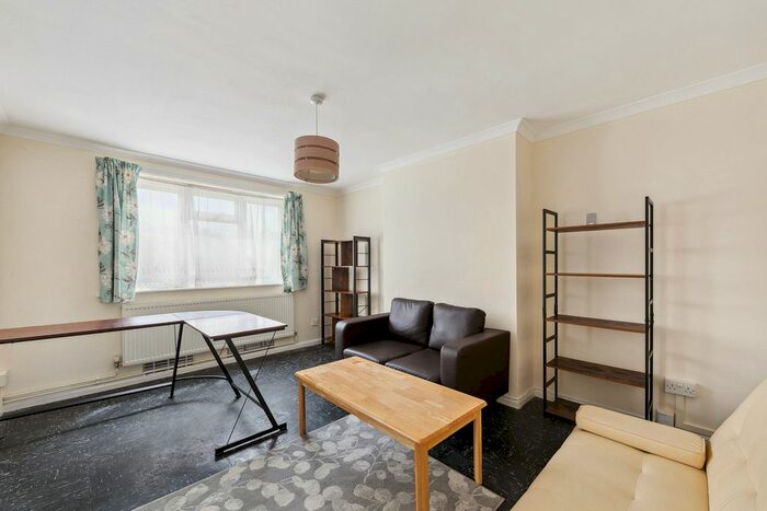 1 Bedroom Flat To Rent In Main Street, Feltham, TW13