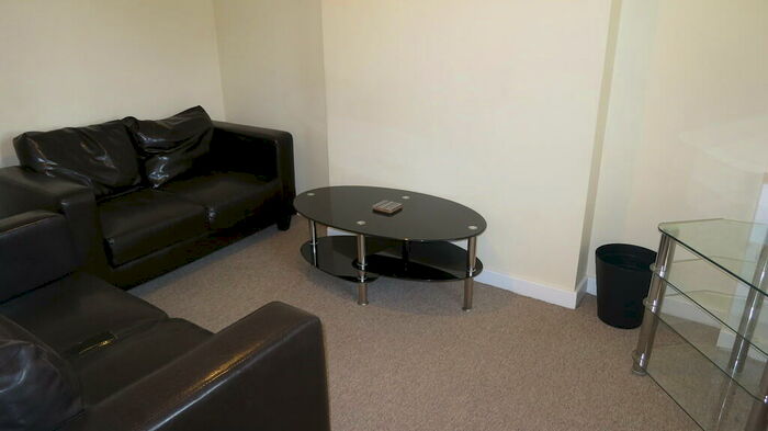 4 Bedroom Detached House To Rent In Privet Road, Winton, BH9