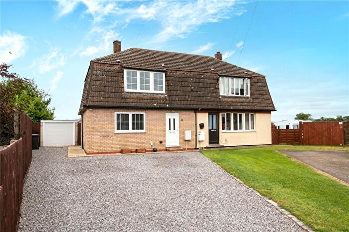 3 Bedroom Semi-Detached House For Sale In Cornish Crescent, Helpringham, Sleaford, Lincolnshire, NG34