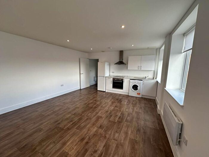 2 Bedroom Apartment To Rent In Crown House, Banbury, OX16