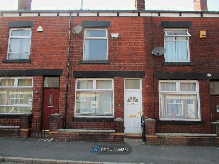 2 Bedroom Terraced House To Rent In Victoria Grove, Bolton, BL1