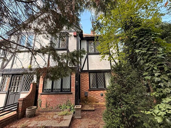 3 Bedroom Property For Sale In Tudor Walk, Bexley, DA5