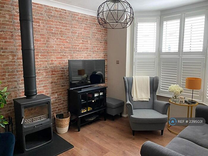 3 Bedroom Terraced House To Rent In York Road, Canterbury, CT1