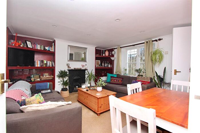 1 Bedroom Flat To Rent In Stamford Grove West, N16