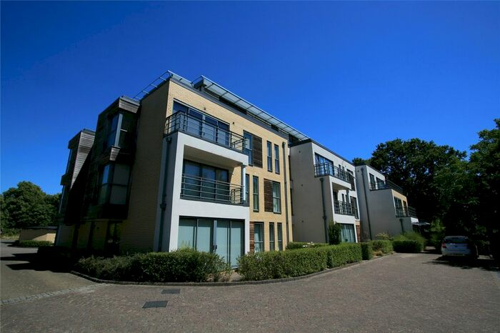 2 Bedroom Flat To Rent In Churchill Court, Madingley Road, Cambridge, Cambridgeshire, CB3