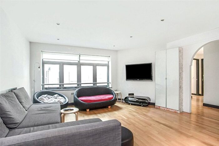 2 Bedroom Flat To Rent In Garden Walk, London, EC2A