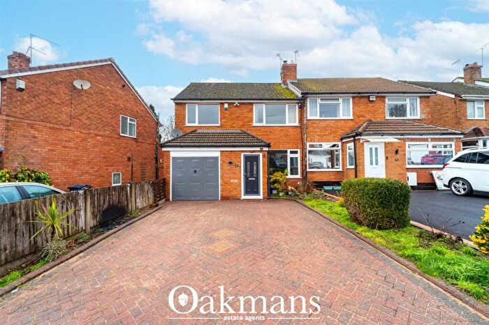 3 Bedroom Semi Detached House For Sale In Longhurst Croft, Birmingham, West Midlands, B31