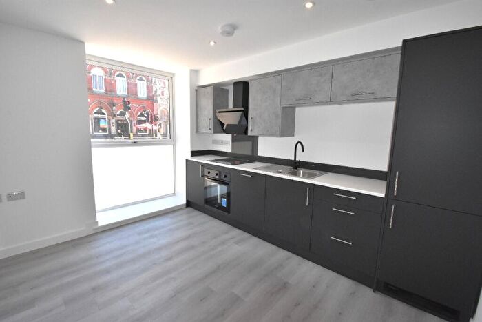 Studio To Rent In - George Street, Hull, HU1