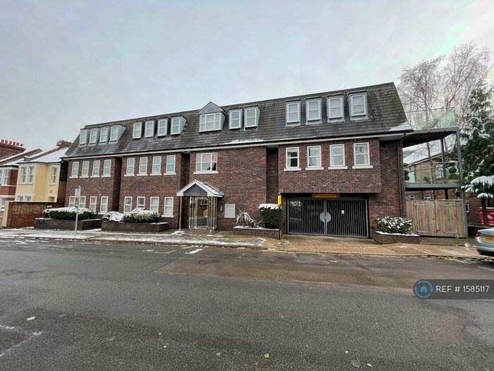 2 Bedroom Flat To Rent In Babbacombe House, Bromley, BR1